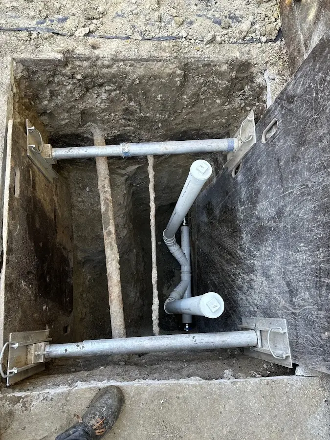 Experienced plumber completing Gas Line Repair work in Robins